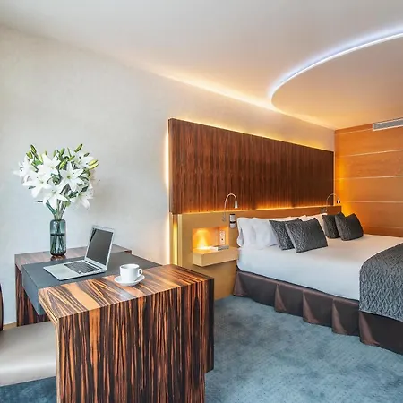 Starc By Pierre & Premium 4*